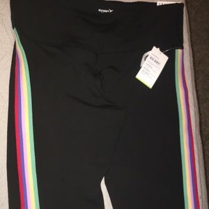 Old Navy  women’s compression workout pants.